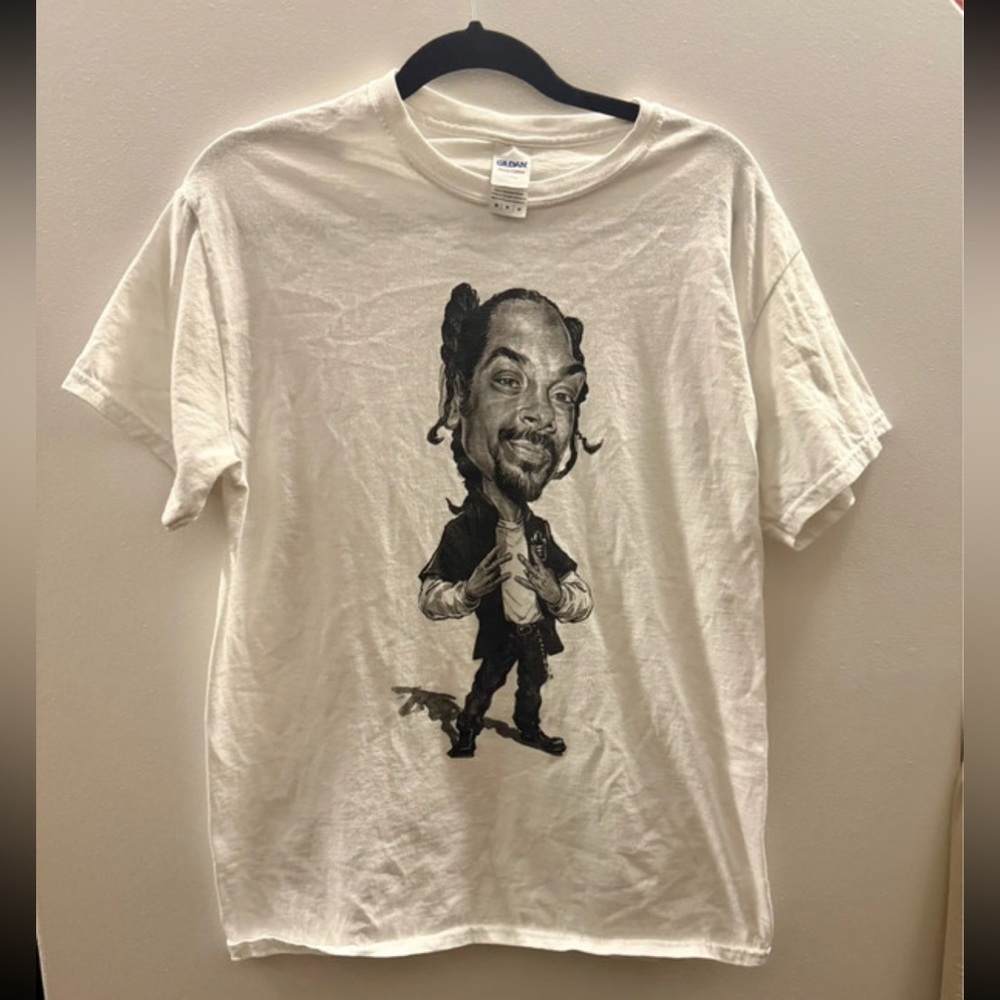 FINAL PRICE - Snoop Dogg graphic tee!.